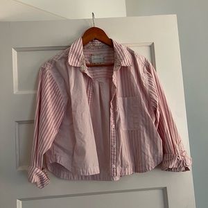 American Eagle waist length button up